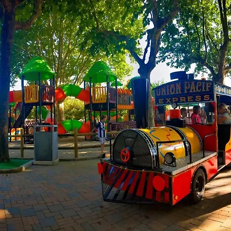 Village Maggiore Feriepark *