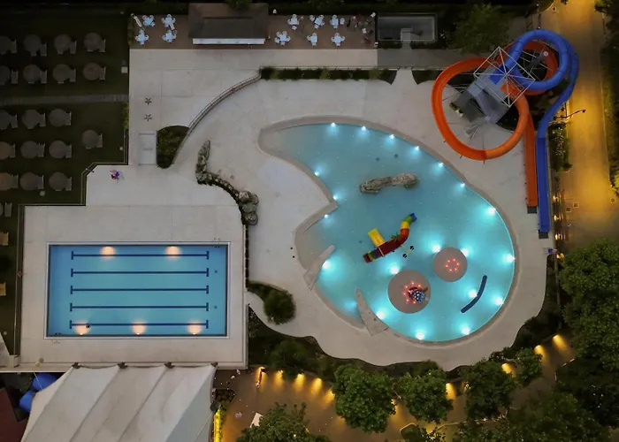 منتزه العطل Village Maggiore *