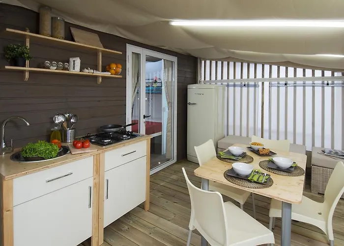 منتزه العطل Village Maggiore *